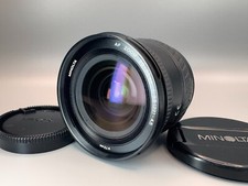 Objectif zoom grand angle