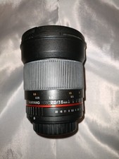 Objectif Samyang Grand Angle F